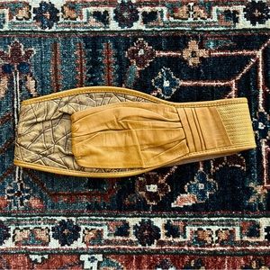 Vintage 80s wide leather belt